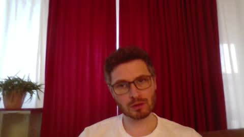 Snapshot of kinksubbydubby chatting on October 1, 2025, 4:57 pm kinksubbydubby online show from October 1, 2025, 4:57 pm