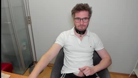 Snapshot of kinksubbydubby chatting on October 26, 2025, 8:37 pm kinksubbydubby online show from October 26, 2025, 8:37 pm