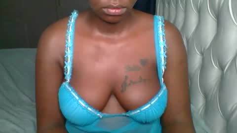 kinky_roey online show from December 21, 2025, 8:38 pm