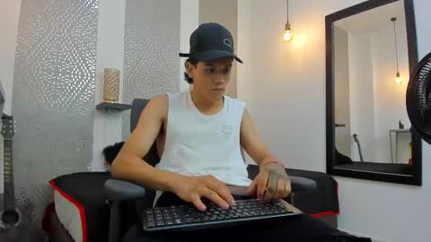   online show from September 10, 2025, 7:25 pm
