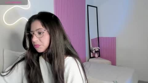 kinky yeyns online show from November 29, 2025, 12:24 am