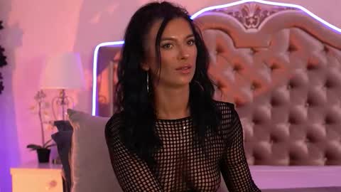 kinkyamelie online show from November 24, 2025, 6:18 pm