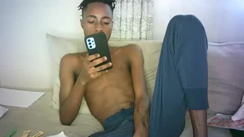 Snapshot of kinkybby_ chatting on January 3, 2025, 12:52 pm kinkybby_ online show from January 3, 2025, 12:52 pm