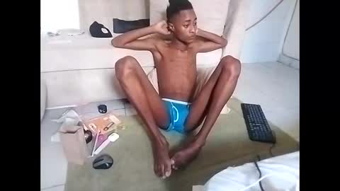 Snapshot of kinkybby_ chatting on February 25, 2025, 12:13 pm kinkybby_ online show from February 25, 2025, 12:13 pm