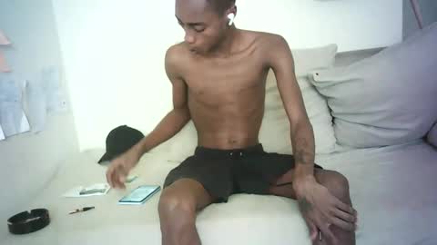 Snapshot of kinkybby_ chatting on March 9, 2025, 9:46 am kinkybby_ online show from March 9, 2025, 9:46 am