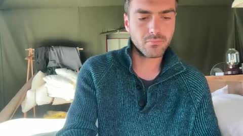 Snapshot of kinkyboyy31 chatting on November 6, 2025, 9:32 am M online show from November 6, 2025, 9:32 am