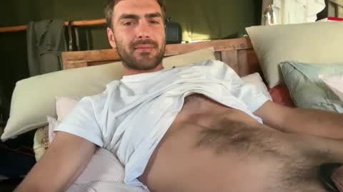 Snapshot of kinkyboyy31 chatting on November 11, 2025, 3:01 pm M online show from November 11, 2025, 3:01 pm