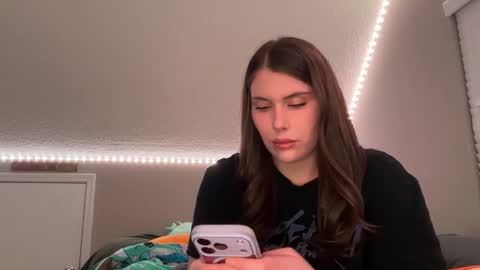 kinkycreative online show from February 12, 2026, 1:11 am