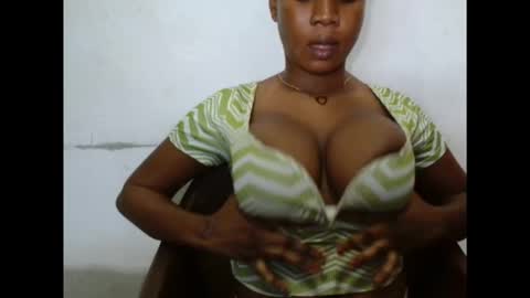 kinkyjuicexx online show from March 21, 2026, 10:35 pm