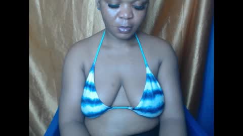 Snapshot of kinkyxxjuice chatting on September 30, 2025, 12:04 am kinkyxxjuice online show from September 30, 2025, 12:04 am