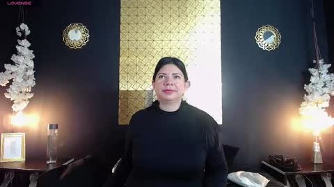 Snapshot of kinkyy_mom chatting on September 29, 2025, 2:00 pm kinkyy_mom online show from September 29, 2025, 2:00 pm