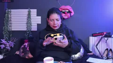 Snapshot of kinkyy_mom chatting on July 12, 2026, 3:25 pm kinkyy_mom online show from July 12, 2026, 3:25 pm