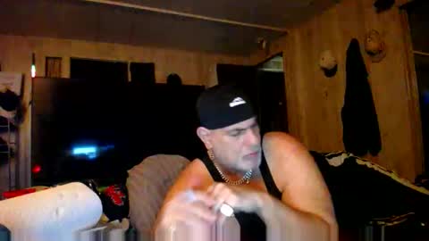 Snapshot of kinngbonga1 chatting on November 16, 2025, 11:43 pm kinngbonga1 online show from November 16, 2025, 11:43 pm