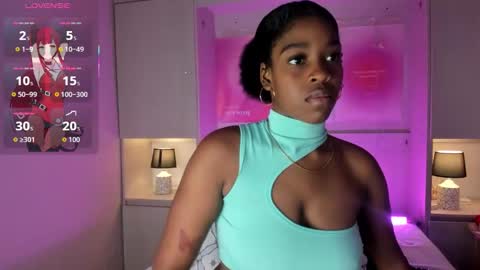 Snapshot of kiomarabaker chatting on November 11, 2025, 11:43 am M A R A online show from November 11, 2025, 11:43 am