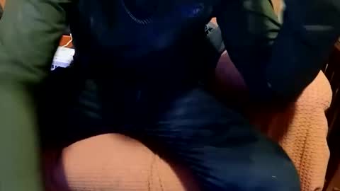 kipp62282 online show from February 21, 2025, 4:40 am