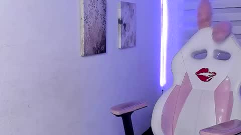 kir_ely online show from June 11, 2026, 12:32 am