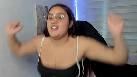 kir_ely online show from June 24, 2026, 7:13 pm