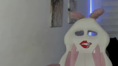 kir_ely online show from June 25, 2026, 6:56 pm