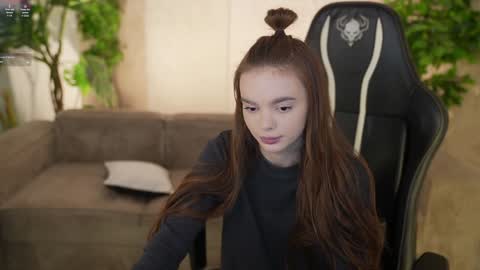 Sweet girls online show from December 13, 2025, 7:42 pm