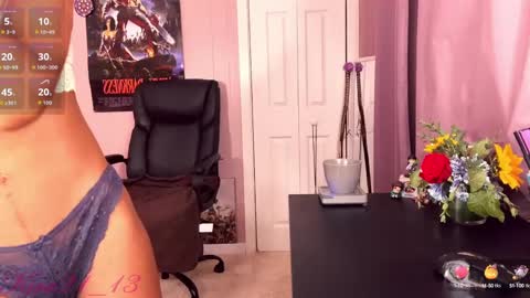 Snapshot of kira21_13 chatting on October 19, 2025, 4:18 pm Kira21 13 online show from October 19, 2025, 4:18 pm