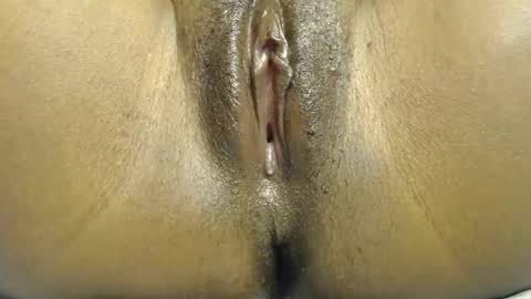 Miimi online show from October 26, 2025, 5:46 am