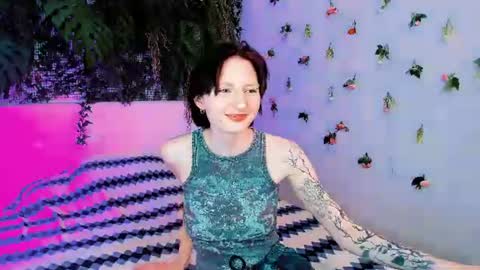 Kira online show from June 19, 2026, 9:18 pm