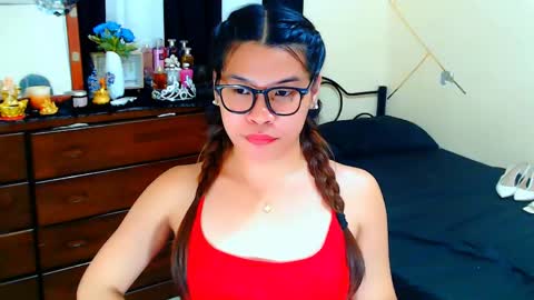 KIRA online show from March 20, 2026, 2:16 am