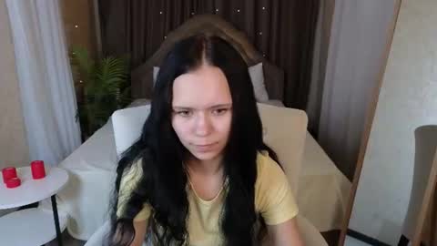 kira_bliss_ online show from July 29, 2026, 1:26 am