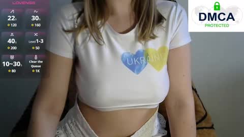 Snapshot of kira_blonde_angel chatting on January 18, 2025, 11:43 am Kira online show from January 18, 2025, 11:43 am