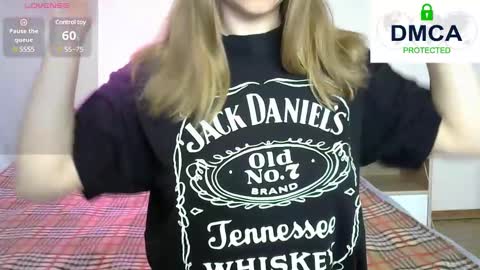 Snapshot of kira_blonde_angel chatting on February 19, 2025, 8:01 am Kira online show from February 19, 2025, 8:01 am