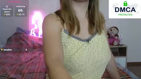 Snapshot of kira_blonde_angel chatting on February 22, 2025, 8:50 am Kira online show from February 22, 2025, 8:50 am