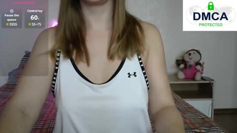 Snapshot of kira_blonde_angel chatting on March 6, 2025, 1:46 pm Kira online show from March 6, 2025, 1:46 pm