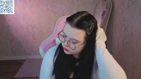 kira online show from April 28, 2026, 1:26 am