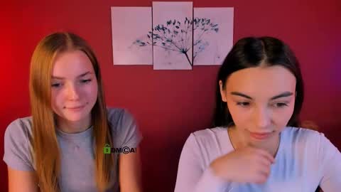 kira_light__ online show from November 4, 2025, 9:52 am