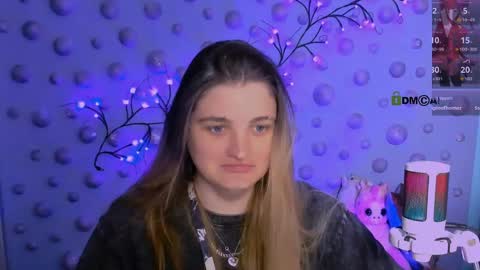 Snapshot of kira_melt chatting on April 14, 2026, 11:22 pm kira_melt online show from April 14, 2026, 11:22 pm