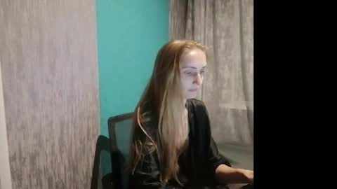 kira_morekiss online show from November 20, 2025, 7:02 pm