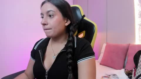 Snapshot of kira_relish chatting on May 20, 2026, 11:05 am K I R A online show from May 20, 2026, 11:05 am