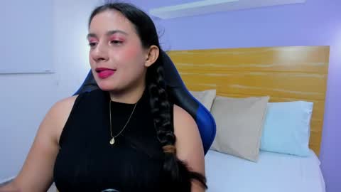 Snapshot of kira_relish chatting on May 26, 2026, 1:56 am K I R A online show from May 26, 2026, 1:56 am