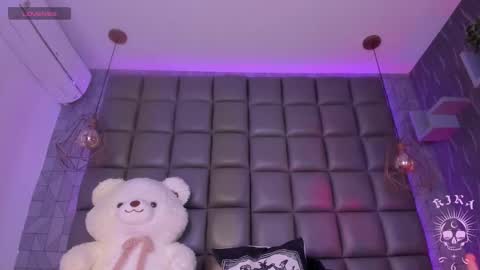 Kira  online show from March 20, 2026, 4:39 am