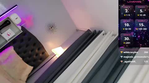 Snapshot of kira_willer chatting on December 12, 2024, 6:14 am KIRA online show from December 12, 2024, 6:14 am