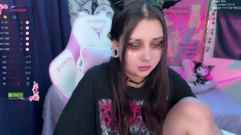 kira_yung online show from January 18, 2025, 5:41 am