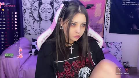 kira_yung online show from January 21, 2025, 6:00 am