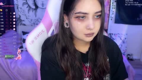 kira_yung online show from January 23, 2025, 2:44 am