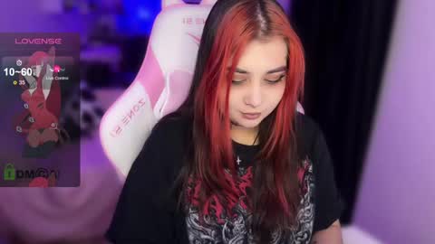kira_yung online show from February 21, 2025, 1:11 am