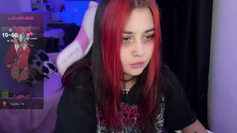 kira_yung online show from February 22, 2025, 1:11 am