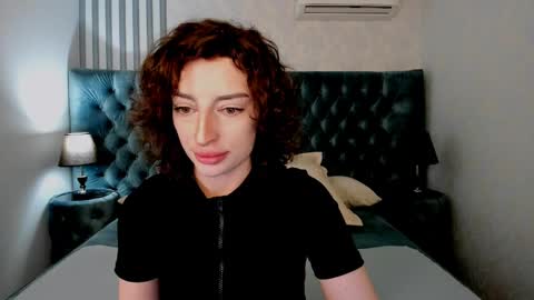 Kira online show from April 5, 2026, 1:08 pm