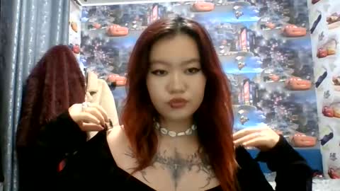 Kira online show from December 1, 2025, 6:46 pm