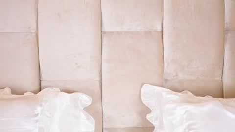 kira online show from April 8, 2026, 3:17 am