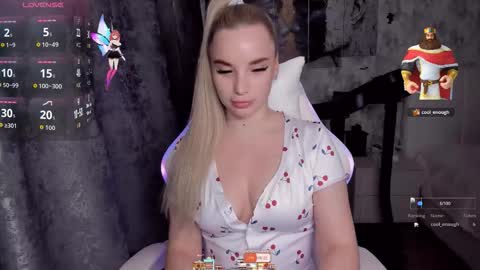 Snapshot of kirakrox chatting on November 10, 2025, 6:29 pm kirakrox online show from November 10, 2025, 6:29 pm