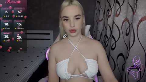 Snapshot of kirakrox chatting on February 16, 2026, 10:00 am kirakrox online show from February 16, 2026, 10:00 am